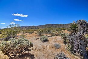 49 Palms Oasis Escape' - Mins to Joshua Tree