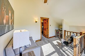 Duplex in Quiet Family Neighborhood 1 Mi to Skiing