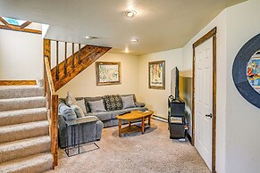Duplex in Quiet Family Neighborhood 1 Mi to Skiing