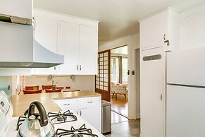 Charming Historic Hilo House Minutes to Beach!