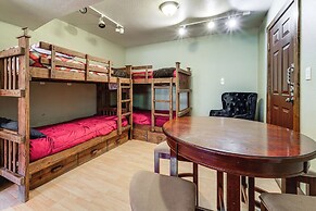 < 15 Mi to 6 Ski Resorts: Tahoe Donner Escape!