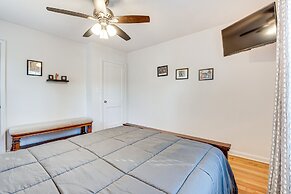 Cozy Atlanta Abode Near Theme Parks, Golf & Shops