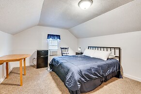 Cozy Atlanta Abode Near Theme Parks, Golf & Shops