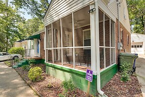 Cozy Atlanta Abode Near Theme Parks, Golf & Shops