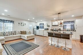 Cozy Atlanta Abode Near Theme Parks, Golf & Shops