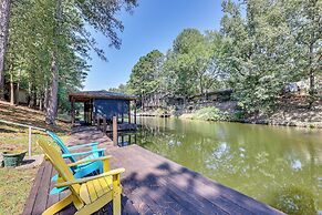 Serene Lake Hamilton Hideaway w/ Private Dock