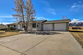 Mountain-view Buena Vista Home: 1 Mile to Main St!