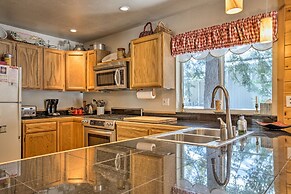 Cabin < 2 Mi to Tahoe Donner Downhill Ski Resort