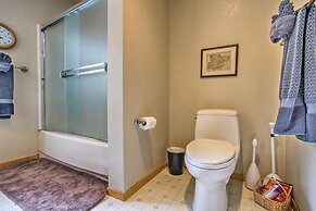 Cabin < 2 Mi to Tahoe Donner Downhill Ski Resort