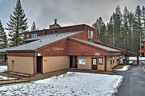 Cabin < 2 Mi to Tahoe Donner Downhill Ski Resort