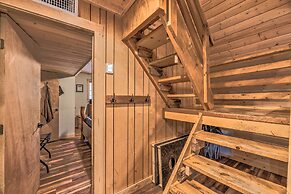 Ruidoso A-frame Cabin ~ 1 Mi to Grindstone Lake!