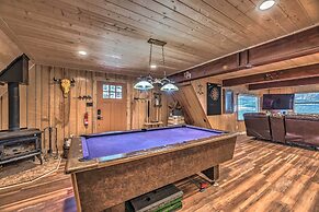 Ruidoso A-frame Cabin ~ 1 Mi to Grindstone Lake!