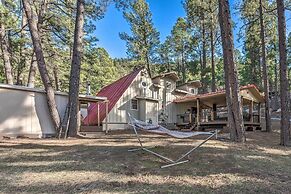 Ruidoso A-frame Cabin ~ 1 Mi to Grindstone Lake!