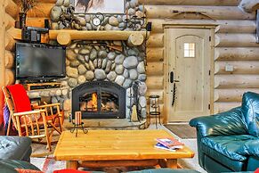 7 Mi to Granby Ranch: Secluded Cabin w/ Mtn Views!