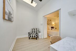 Quiet Palm Desert Condo: Workspace & Pool Access!