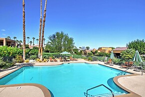 Quiet Palm Desert Condo: Workspace & Pool Access!