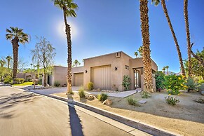 Quiet Palm Desert Condo: Workspace & Pool Access!