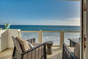 Beachfront Malibu House w/ Sauna & Ocean-view Deck