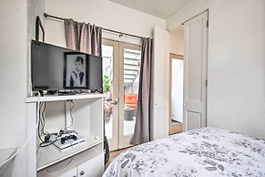 Beachfront Malibu House w/ Sauna & Ocean-view Deck