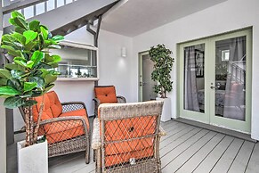 Beachfront Malibu House w/ Sauna & Ocean-view Deck