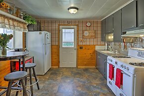 Hot Sulphur Springs Cottage - Near Resort & Rmnp!