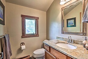 3-story Home w/ Balcony ~ 6 Mi to Winter Park!