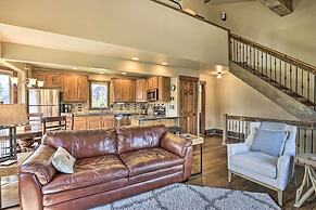 3-story Home w/ Balcony ~ 6 Mi to Winter Park!