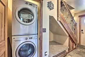 3-story Home w/ Balcony ~ 6 Mi to Winter Park!