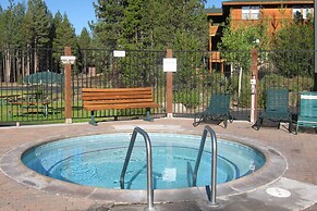 Tahoe Donner Retreat w/ Decks & Lake Access!