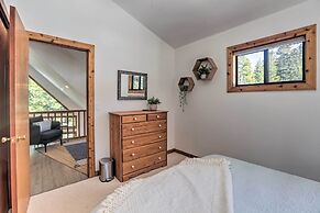 Tahoe Donner Retreat w/ Decks & Lake Access!