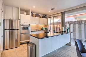 Trendy Palm Desert Home w/ Patio, Pool Access