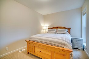 Family Home on Lake Chelan With Mtn + Lake View!