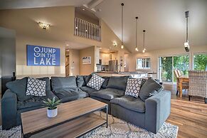 Family Home on Lake Chelan With Mtn + Lake View!