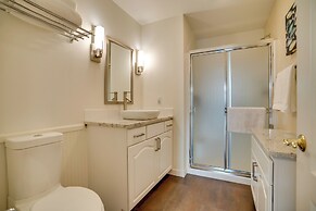 Family Home on Lake Chelan With Mtn + Lake View!