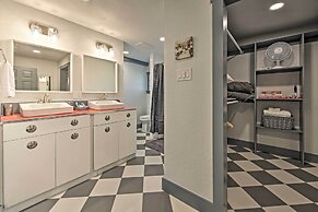 Retro Updated Blanco Abode - Steps to Main Street!