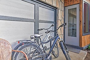 Retro Updated Blanco Abode - Steps to Main Street!