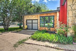 Retro Updated Blanco Abode - Steps to Main Street!