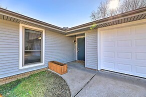 Modern Fayetteville Home < 1 Mi to U of A!