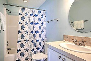 Bright Fernandina Beach Townhome: Walk to Ocean!