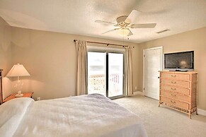 Bright Fernandina Beach Townhome: Walk to Ocean!