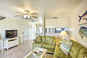 Bright Fernandina Beach Townhome: Walk to Ocean!