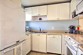 Bright Fernandina Beach Townhome: Walk to Ocean!