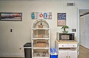 Coastal Condo With Pool Access - Walk To Beach!