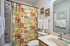 Coastal Condo With Pool Access - Walk To Beach!