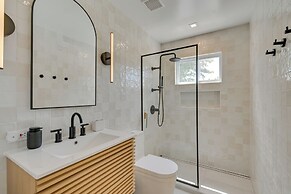 Alluring Hampton Bays Hideaway < 2 Mi to Beach!