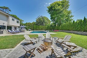 Alluring Hampton Bays Hideaway < 2 Mi to Beach!