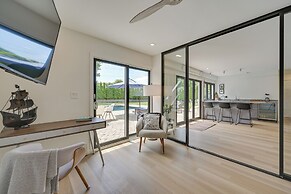 Alluring Hampton Bays Hideaway < 2 Mi to Beach!