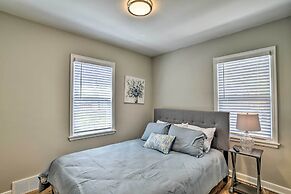 Cozy Home: Wifi, Parking, 5 Mi to Dtwn Mpls!