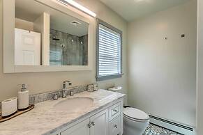 Renovated Barrington Cottage w/ Beach Access!