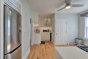 Renovated Barrington Cottage w/ Beach Access!